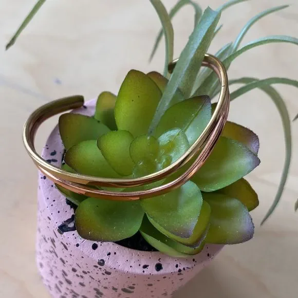 Sergio Lub Wave Cuff Bracelet Gold Copper Brass - Picture 1 of 9